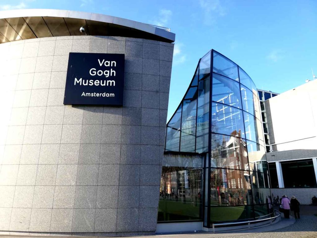 Remarques sur le musée Van Gogh