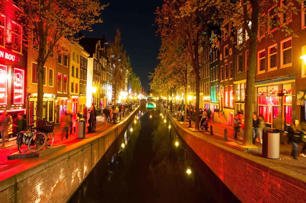 À la découverte du quartier rouge d'Amsterdam : Infos & Conseils